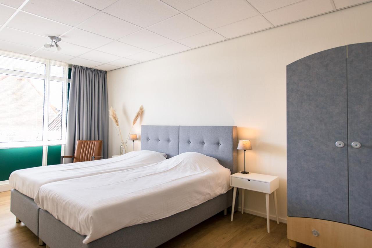 Hotel-Restaurant De Walvisvaarder 霍勒姆 外观 照片
